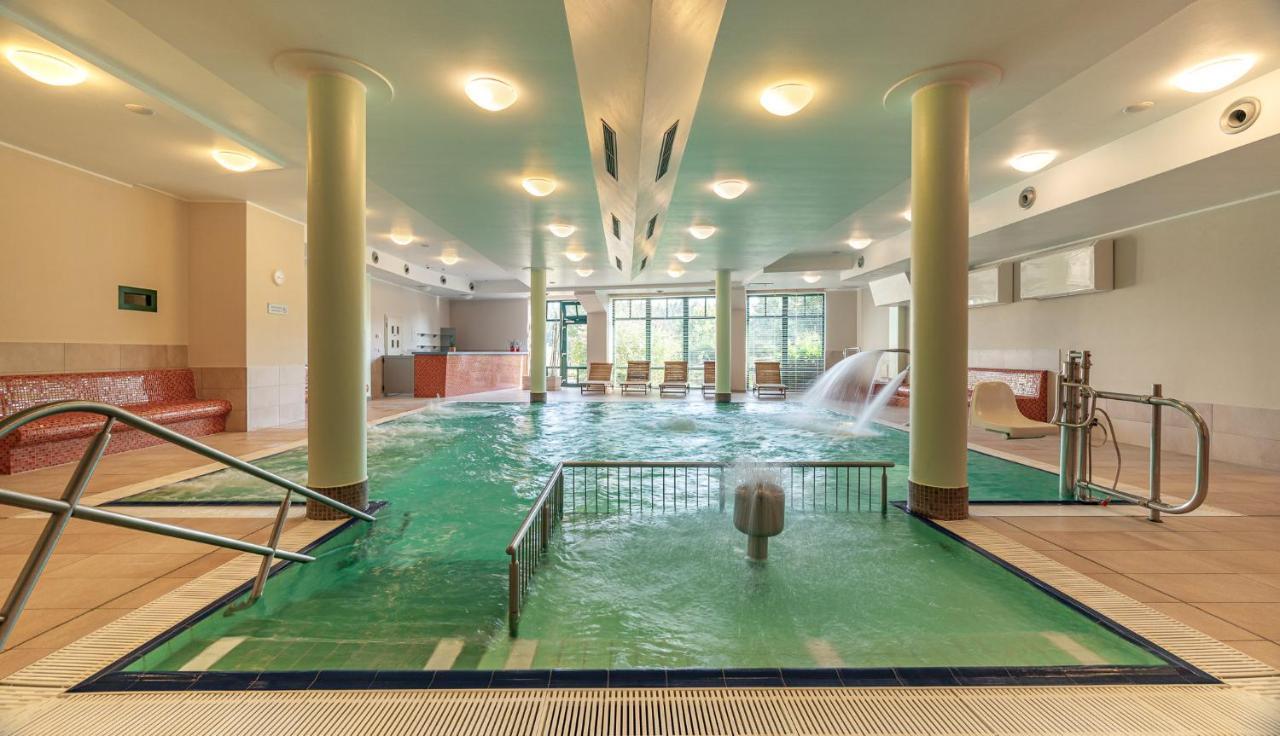 Hotel Studanka リフノフ・ナト・クニェジュノウ エクステリア 写真