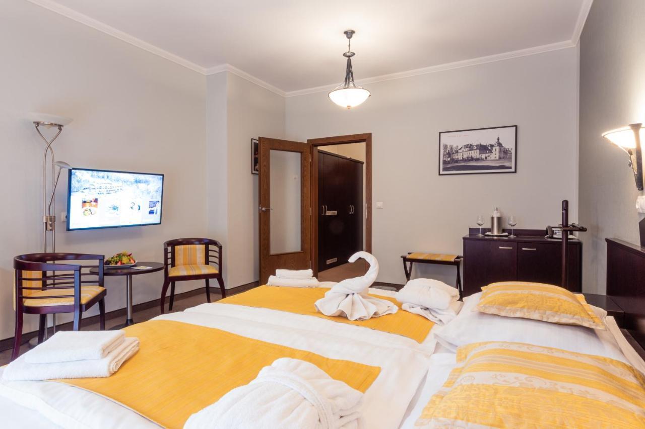 Hotel Studanka リフノフ・ナト・クニェジュノウ エクステリア 写真