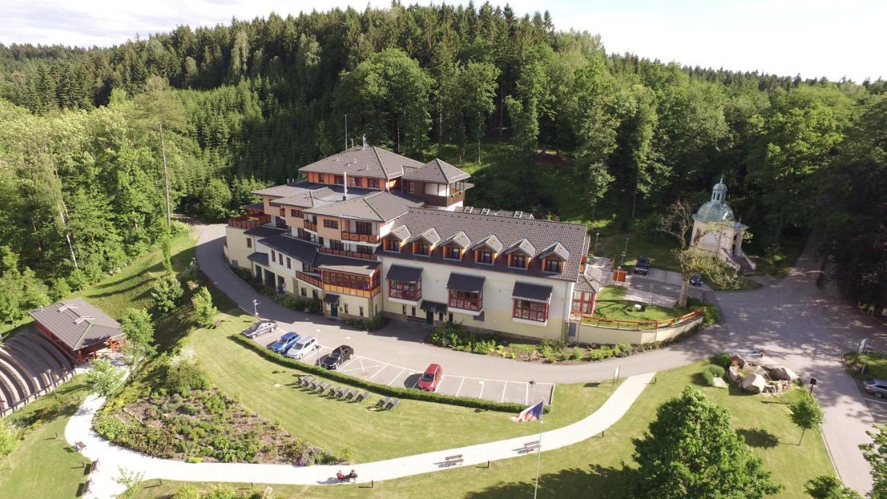 Hotel Studanka リフノフ・ナト・クニェジュノウ エクステリア 写真