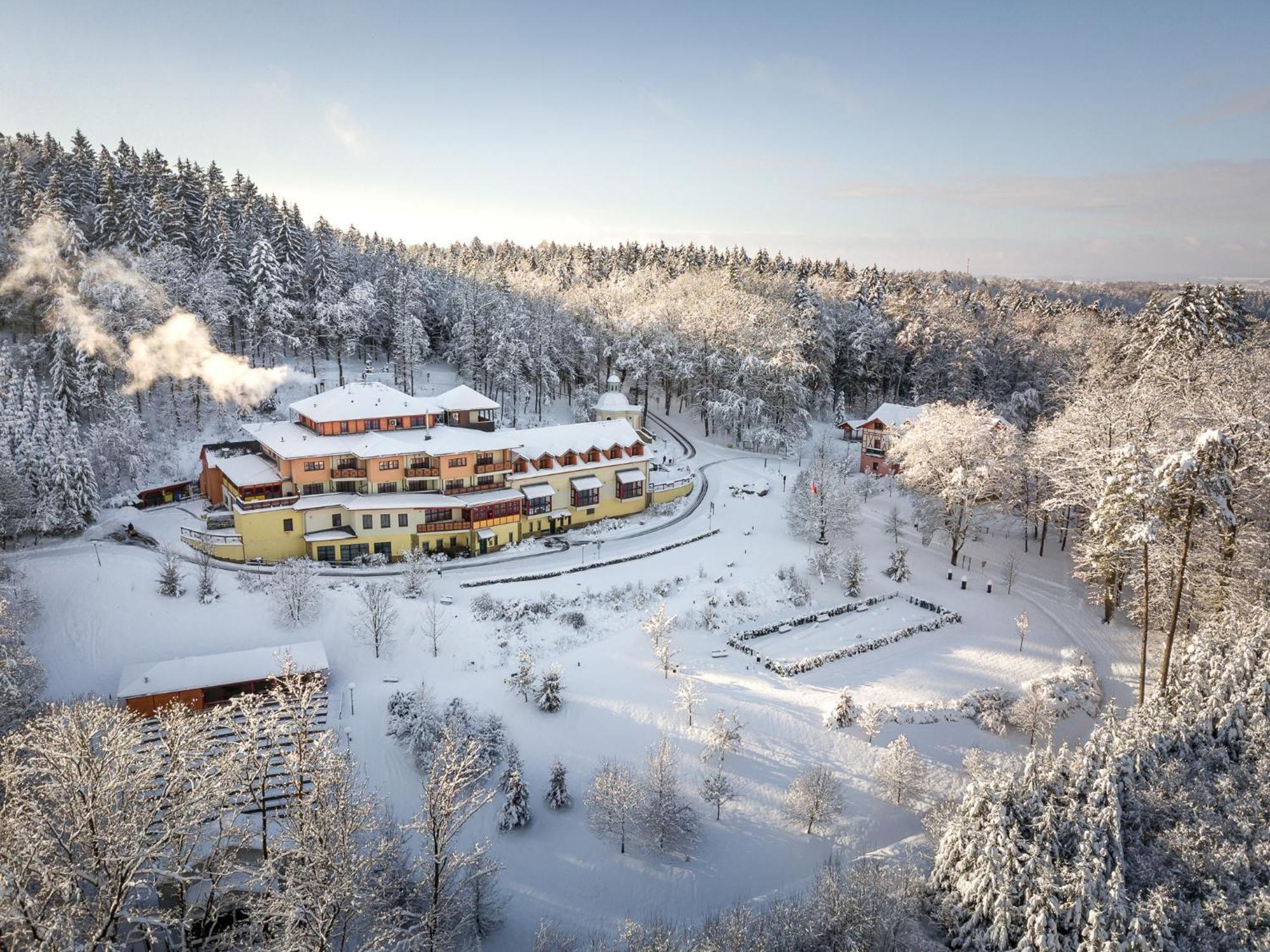 Hotel Studanka リフノフ・ナト・クニェジュノウ エクステリア 写真